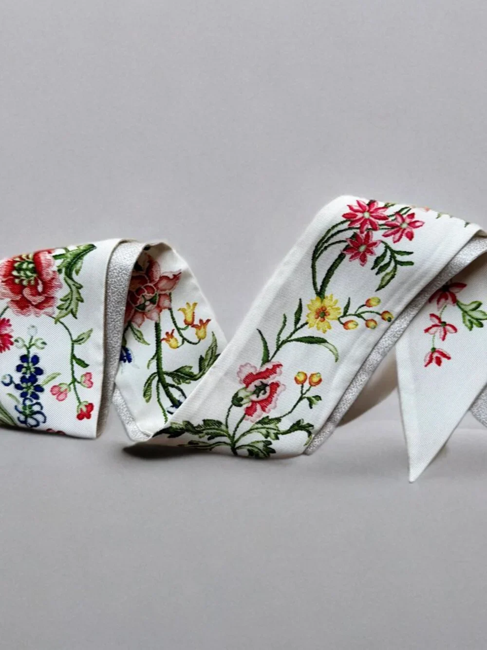 Christian Dior White Silk D-Floral Mitzah Long Scarf